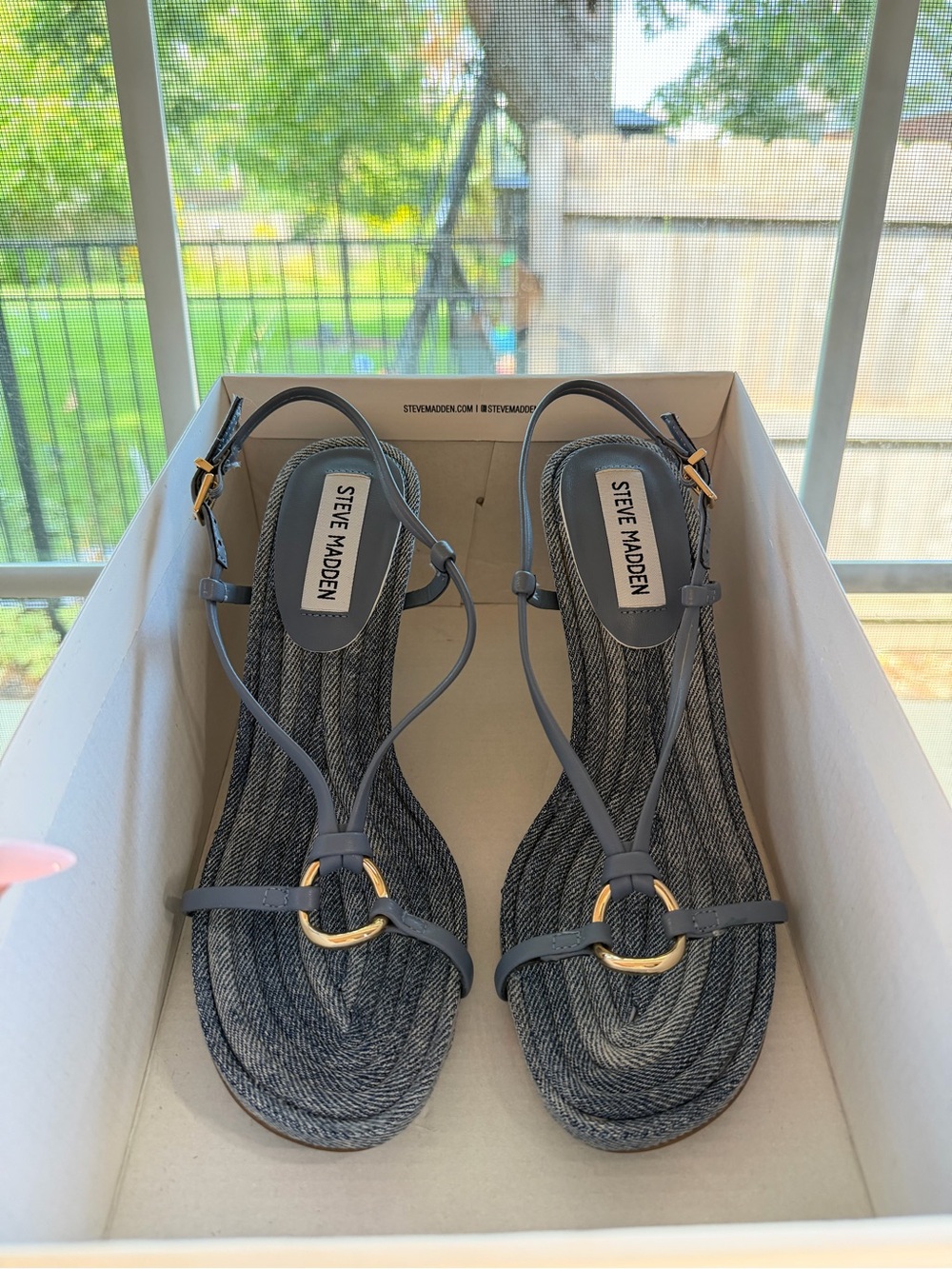 Steve Madden Gray Strappy Sandals with Gold Ring Accent